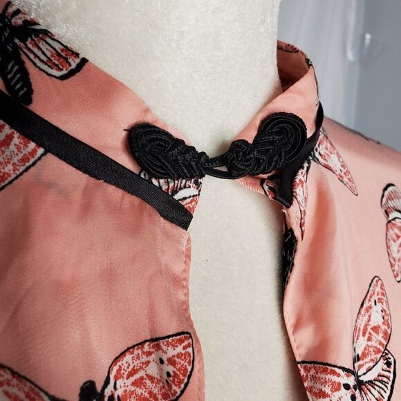 ASOS pink butterfly print‎ satin collared pajama top 6 - Picture 5 of 11